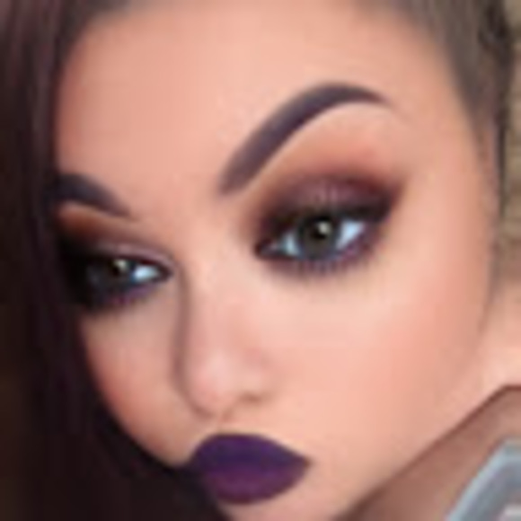 mika_poe